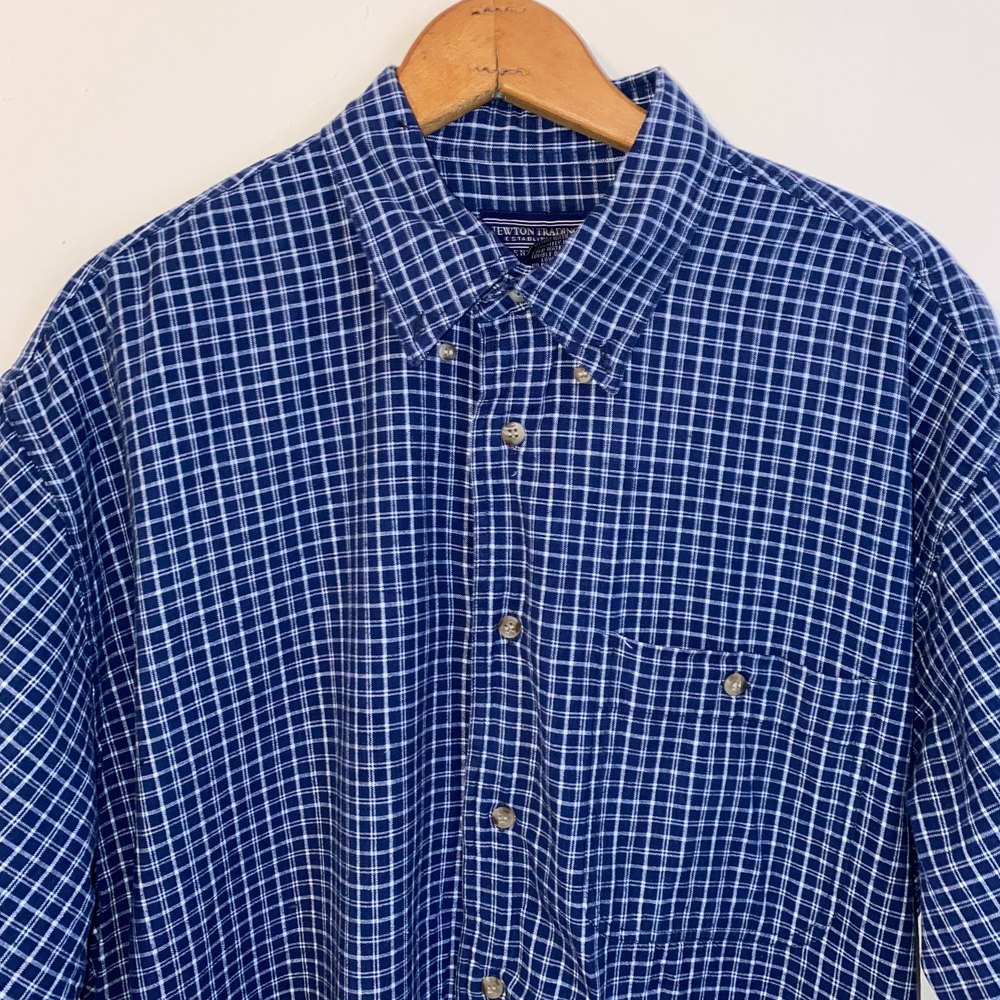 Newton Trading Co. Authentic Casual wear Blue Plaid Button Down Size L